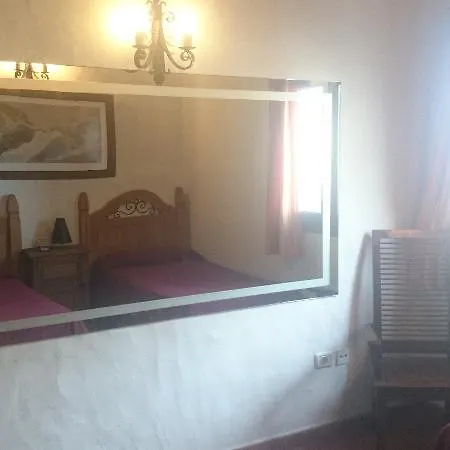 ホテル Herrenas Isora